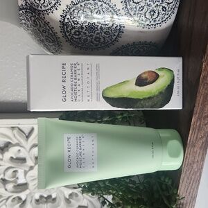 GLOW RECIPIE AVOCADO MOISTURE BARRIER CLEANSER